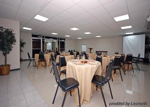 Quality Inn El Tuque Ponce Restoran gambar